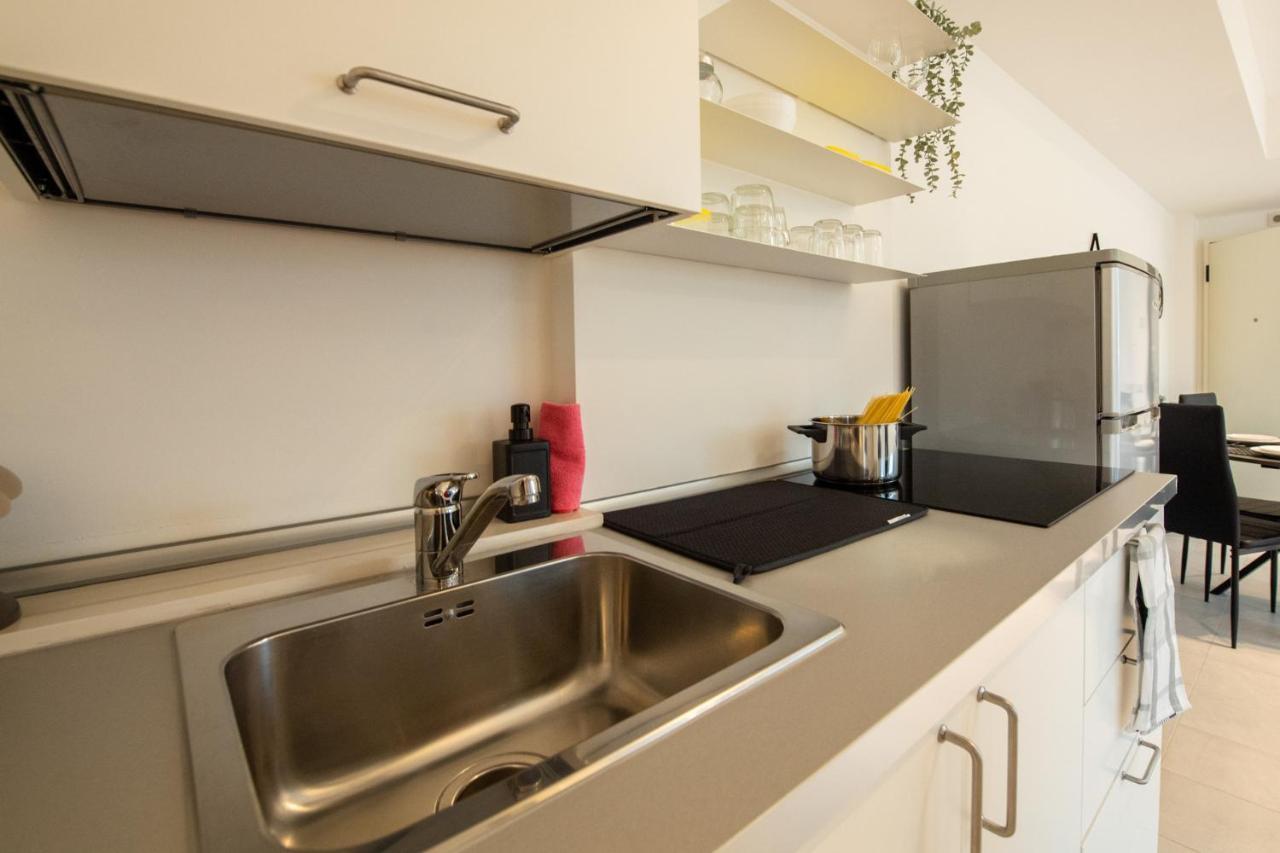 350 M Dalla Stazione L Parcheggio Free L Nova Loft Apartamento Parma Exterior foto
