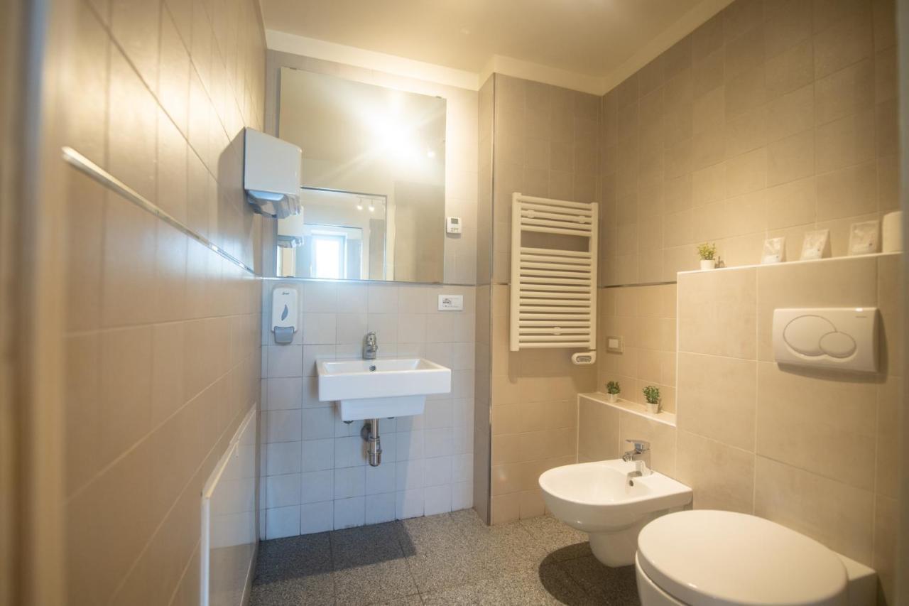350 M Dalla Stazione L Parcheggio Free L Nova Loft Apartamento Parma Exterior foto