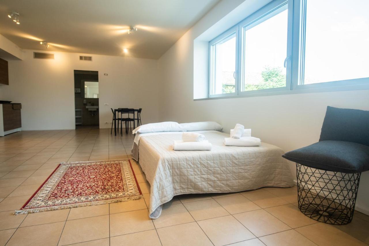 350 M Dalla Stazione L Parcheggio Free L Nova Loft Apartamento Parma Exterior foto